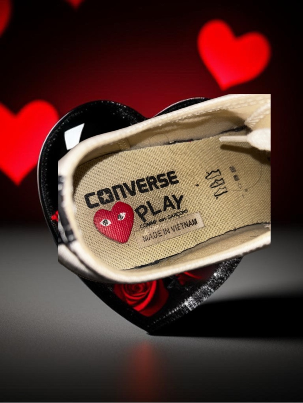 Converse PLAY Commes de Garcon Low Top Sneakers in White with Red Heart Logo - Picture 8 of 9